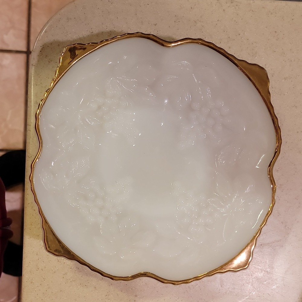 Anchor hocking White Milk Glass Bowl Gold Trim Grape and Leaf Decorative Round